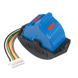 Optimal, um den Betriebsstatus von Fahrzeugen und Steuerungen schnell zu erkennen: APEM Serie HR RGB überzeugt mit neuem Daumenrad